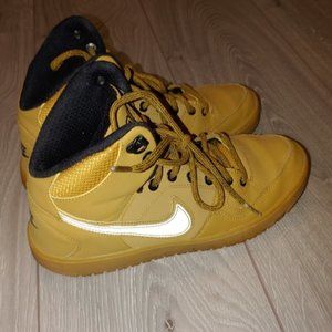 Nike Tan Gum Sole High Tops | Son Of Force Mid Winter Wheat